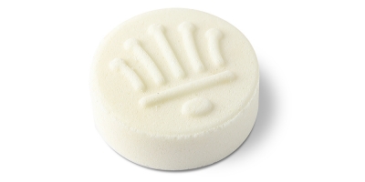 Festes Shampoo für Babys und Allergiker - ohne Duftstoffe, weißes rundes Shampoo mit THOMA Naturpflege Prägung.
