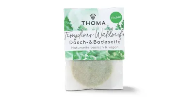 Templiner Waldseife von THOMA – Dusch- & Badeseife, basisch und vegan, mit natürlichem Fichtennadelduft. Grüne Seife in umweltfreundlicher Verpackung mit Waldmotiv.