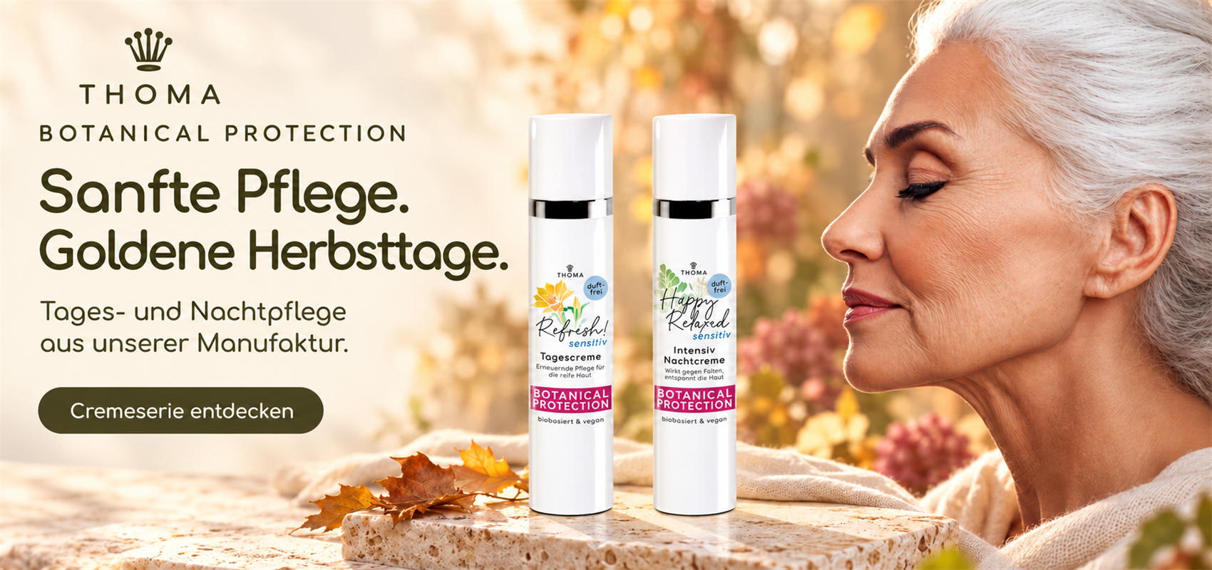 eine gepflegte, schöne Frau vor herbstlichem Hintergrund